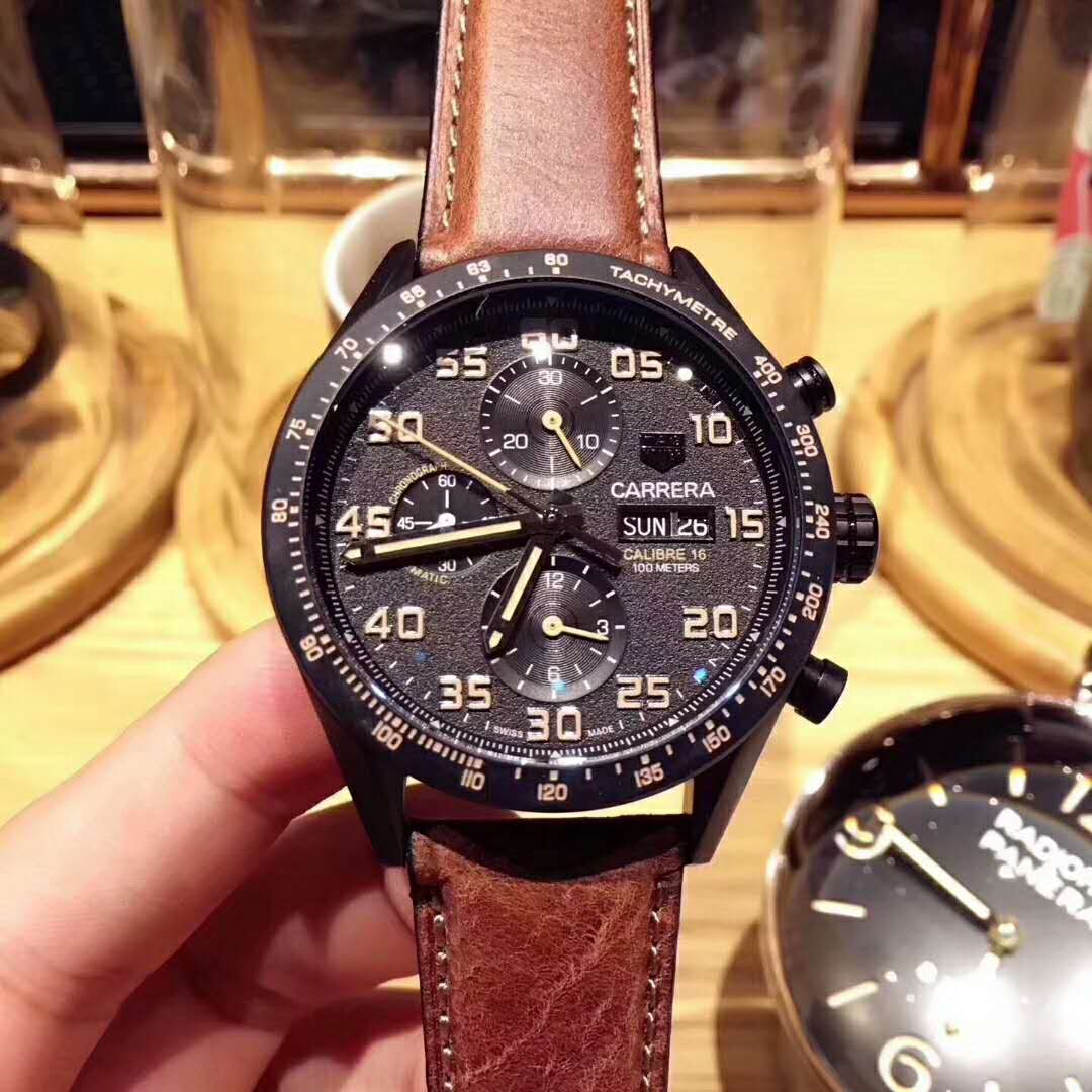 TAG Heuer泰格豪雅 CARRERA卡萊拉系列 腕錶
