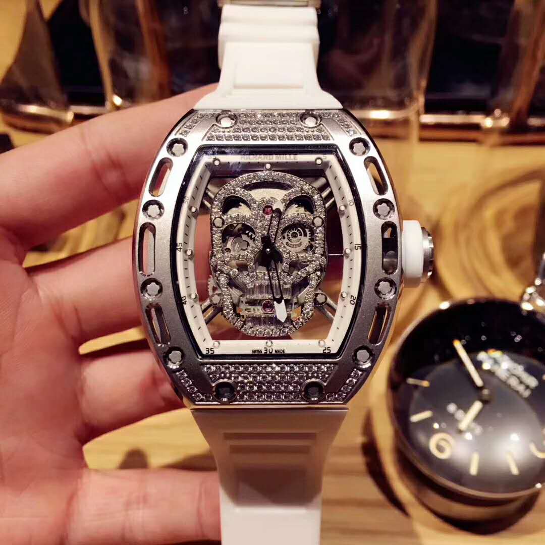 RICHARD MILLE 理查德米勒 镂空骷髅头腕錶 經典的酒桶造型殼身