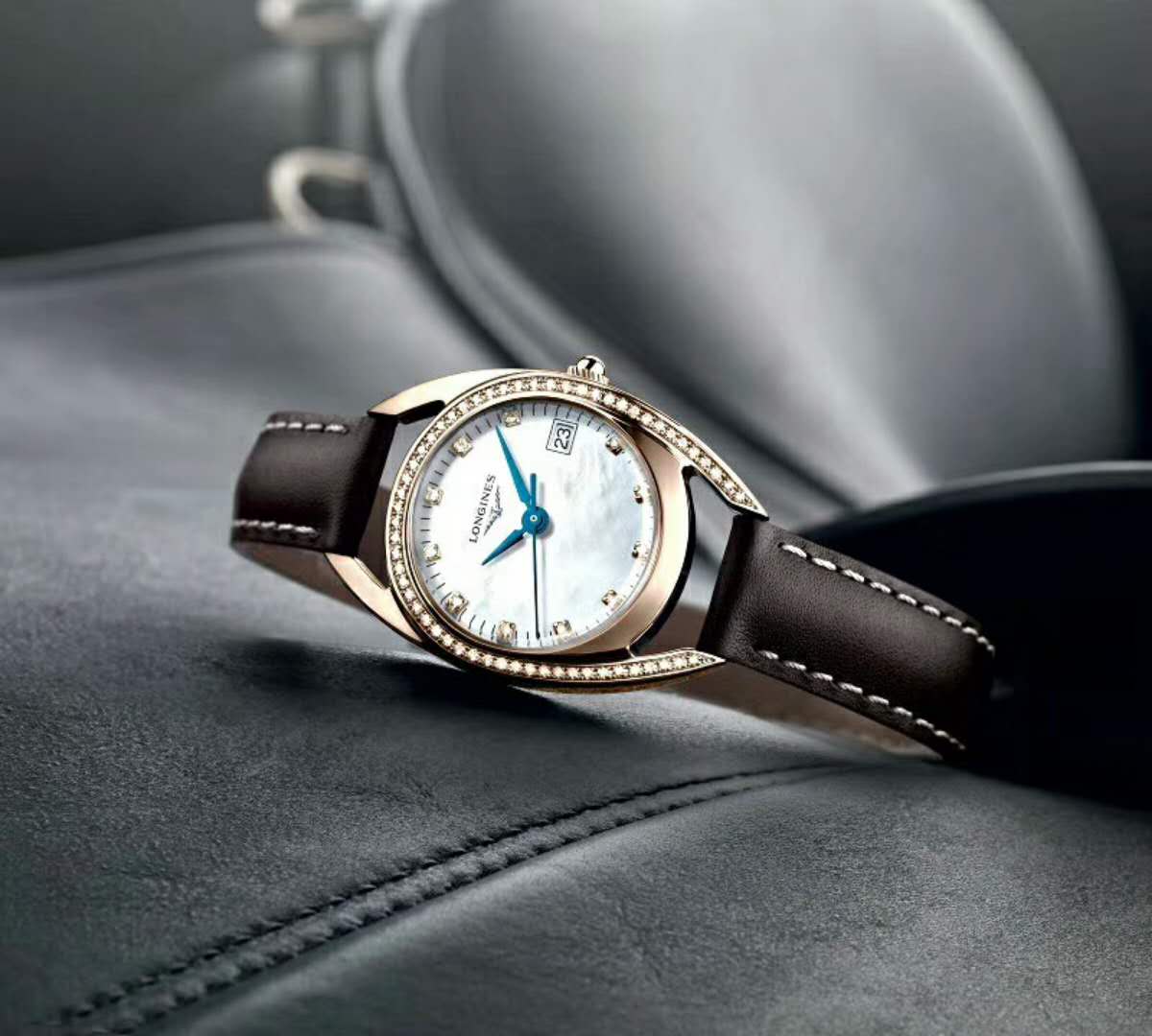 浪琴-Longines 錶白無時無刻，只需壹款手錶，就可完美錶白