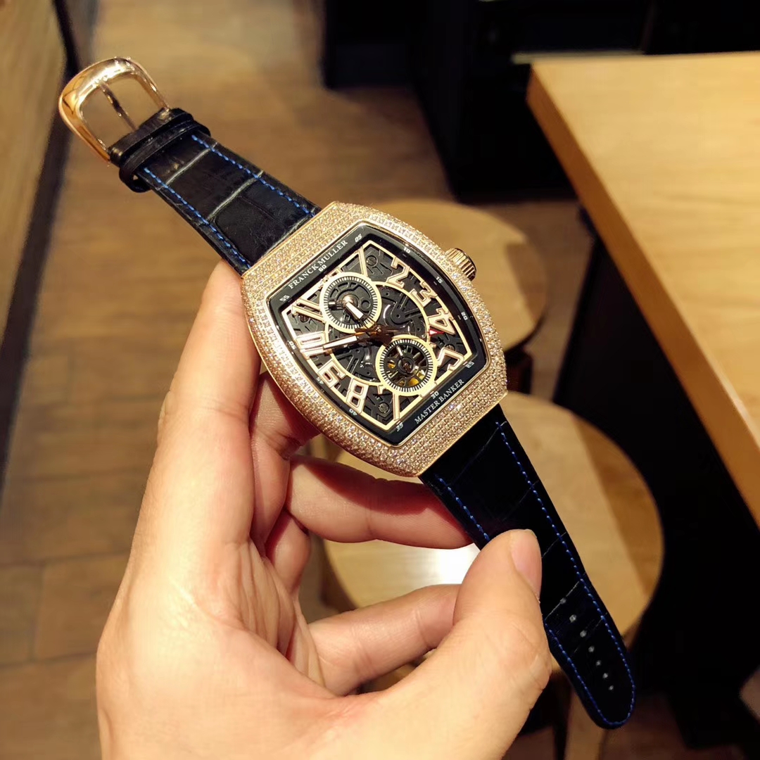 法蘭克穆勒搭載上海機芯牛皮錶帶針扣尺寸：寬42mm厚13mm