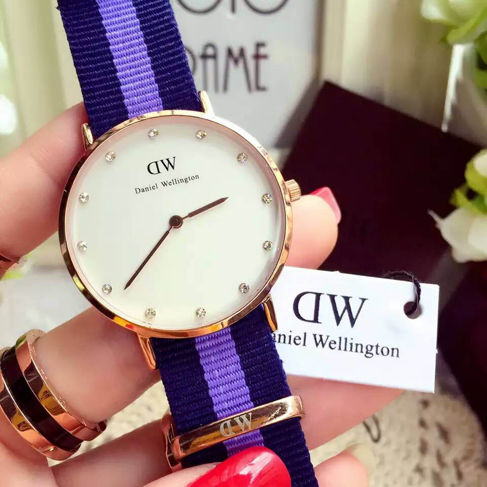 丹尼爾.惠靈頓Daniel Wellington 石英金色機芯