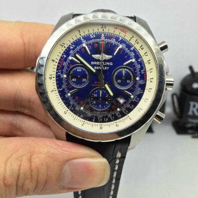 百年靈 Breitling 搭載7750機芯