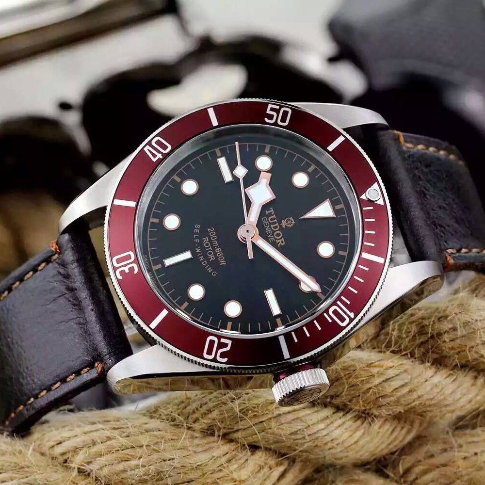 帝舵 Tudor HERITAGE BLACK BAY系列7922R 搭載瑞士ETA2824-2機芯