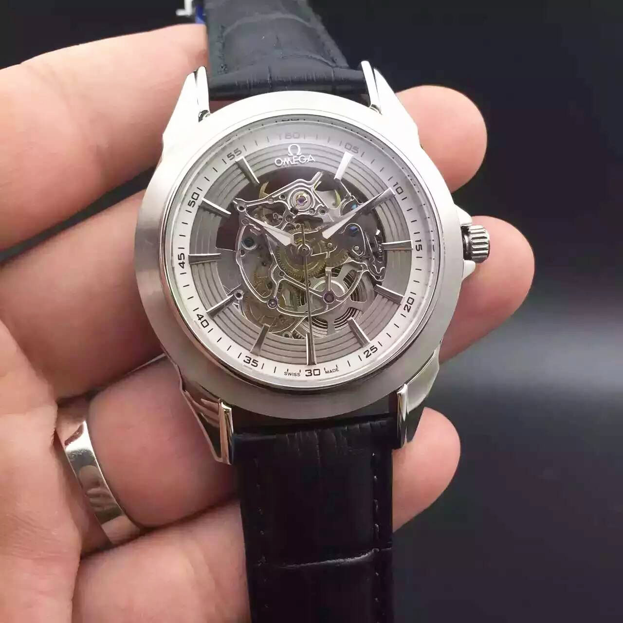 歐米茄 Omega 男士最佳選擇腕錶 搭載ETA2824鏤空機械機芯