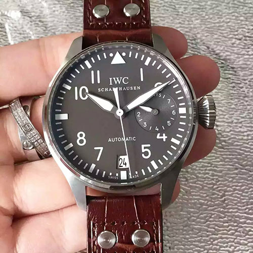 萬國 IWC 大飛灰面 搭載真動力顯示機芯