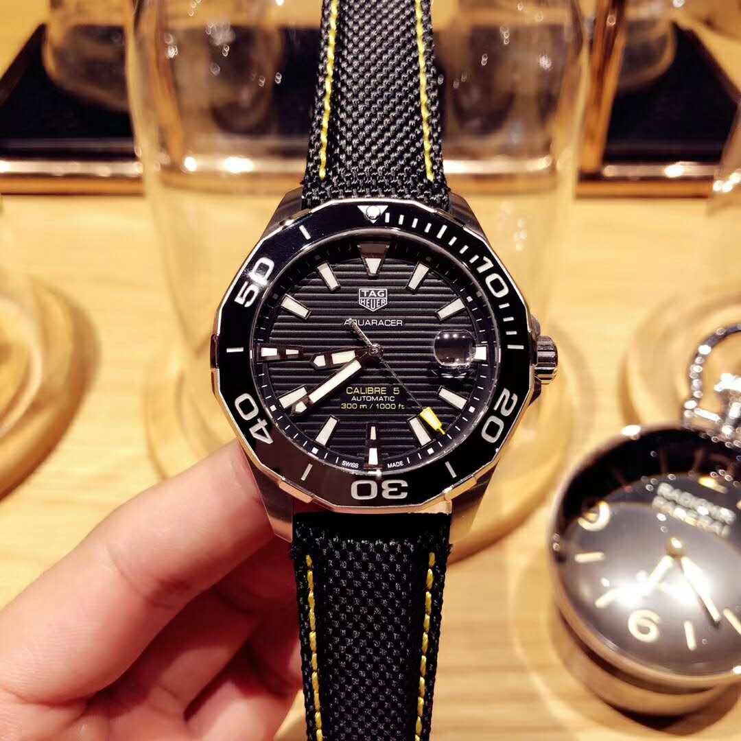 泰格豪雅 硬貨泰格豪雅競潛系列 李易峰同款腕錶