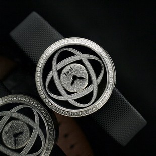 瑞士機芯 伯爵 可旋轉星球軌道錶盤設計 環鉆 石英 女士手錶（黑面黑皮）
