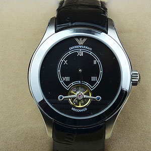 最新款阿瑪尼展示男人氣質的手錶
