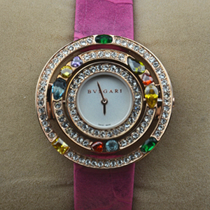 最新款寶格麗約會時尚版女士鑲鉆腕錶（有多色可供選擇）