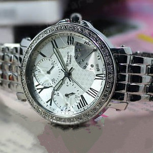 立體切割錶盤時尚星空女錶(白色月光)SHN-3011D-7A