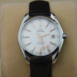 歐米茄海馬系列白色8500機芯男士腕錶