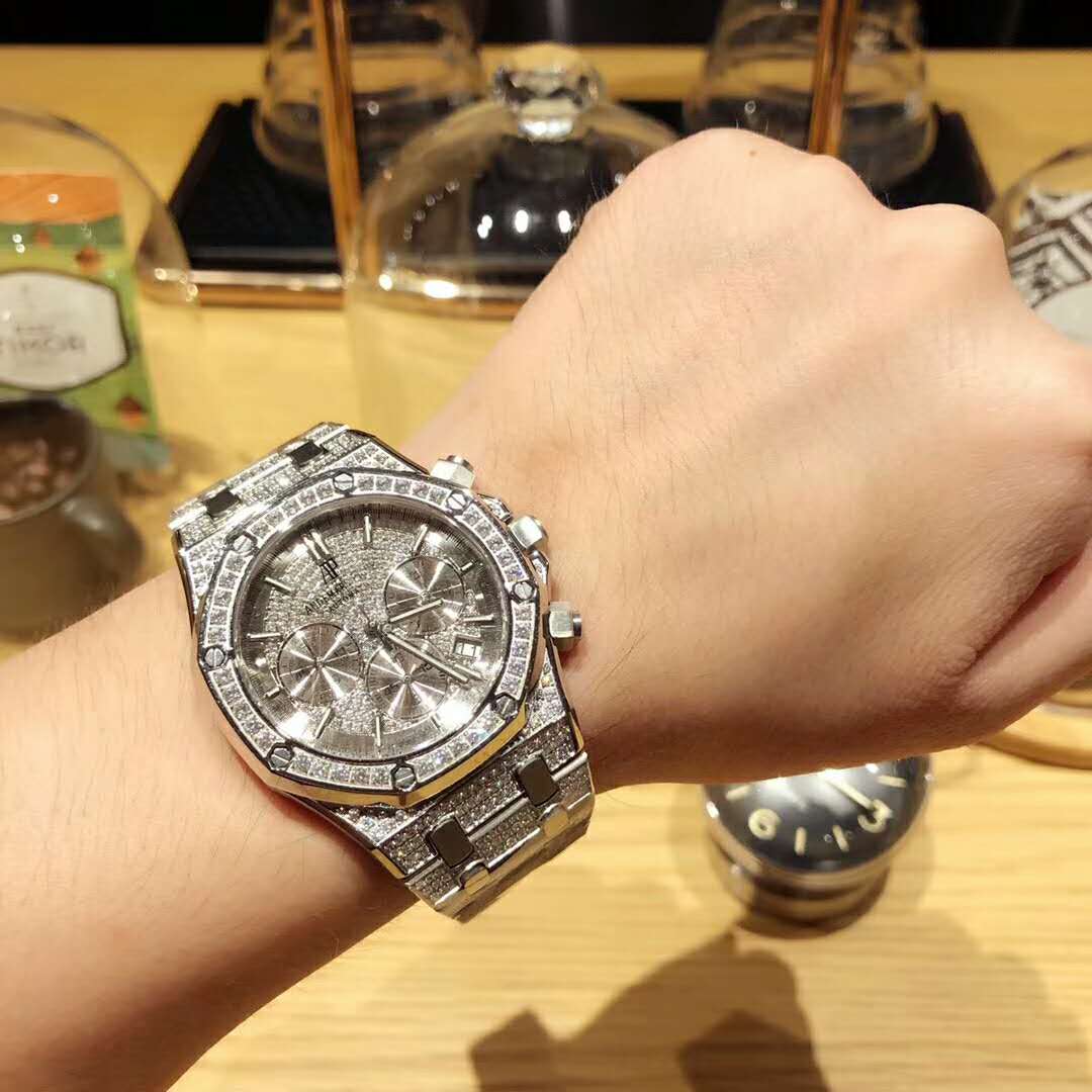 愛彼---Audemars Piguet 皇家橡樹系列 土豪款腕錶 高檔整殼人工鑲鑽